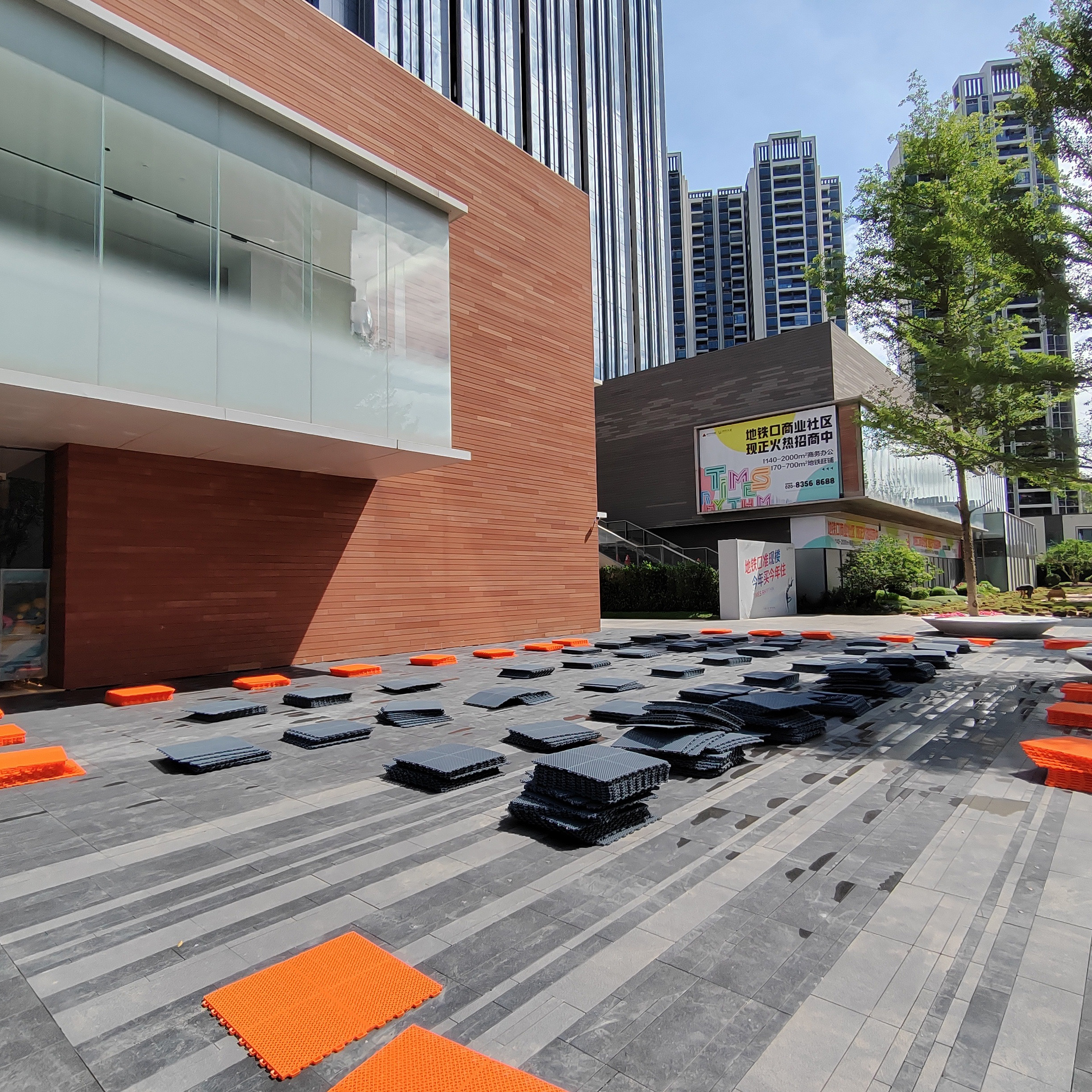 OEM Customized Indoor/Outdoor  – Outdoor Sport Court Tiles Bewertung und Preis